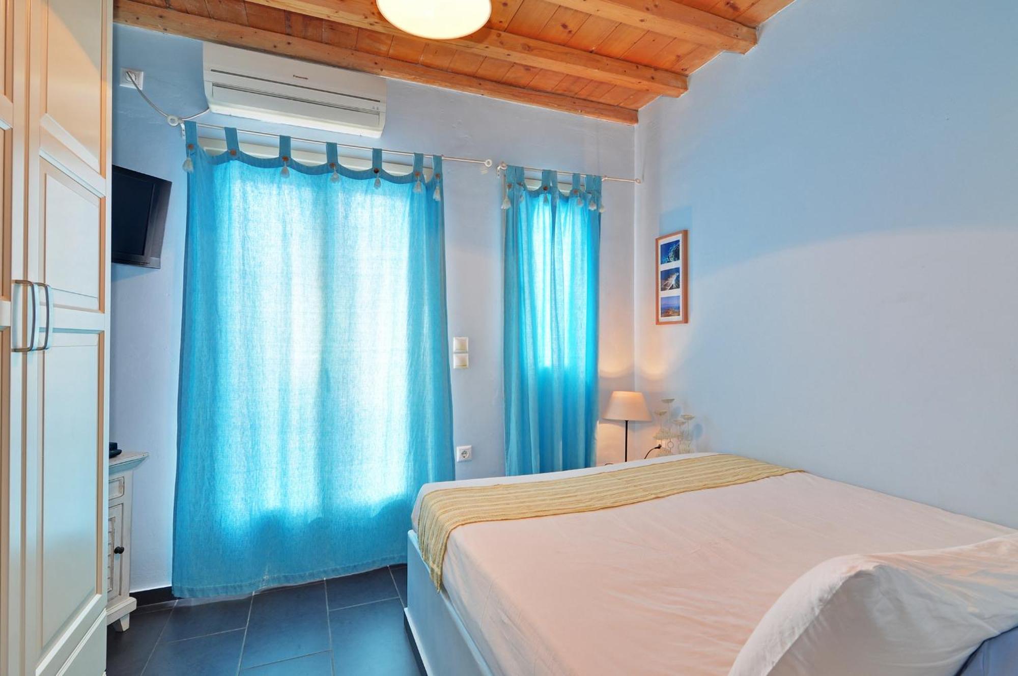 Aliktypo Studios Livadi  Kamer foto